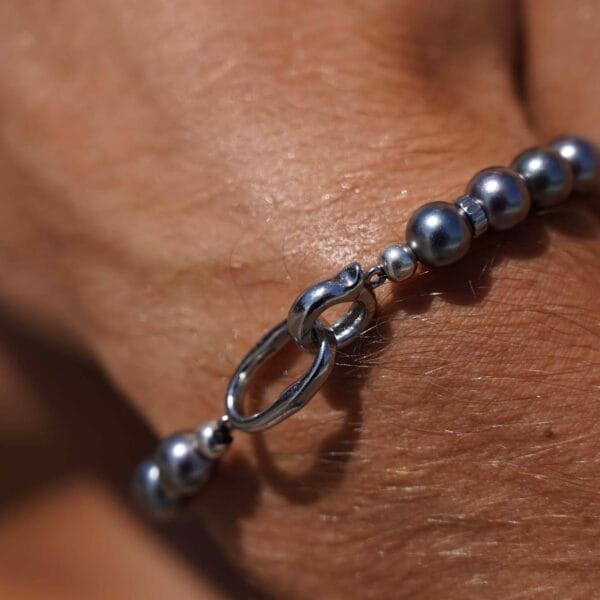 Brazalete Shadows, Joyería Luison