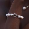 Esperanza Brazalete de Perlas Blanca, Joyería Luison