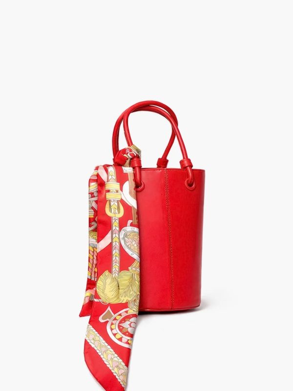 enhanced_Bolso Cubo Rojo Elegante-qa Bolso Cubo de Milagro