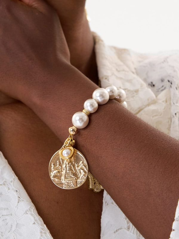 Brazalete Medallón de Perlas