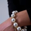 Brazalete Artesanal con Perlas Blancas (2) Brazalete Artesanal con Perlas Blancas